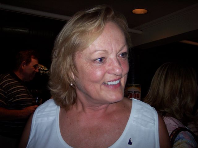 MHS Reunion at Mingles 042